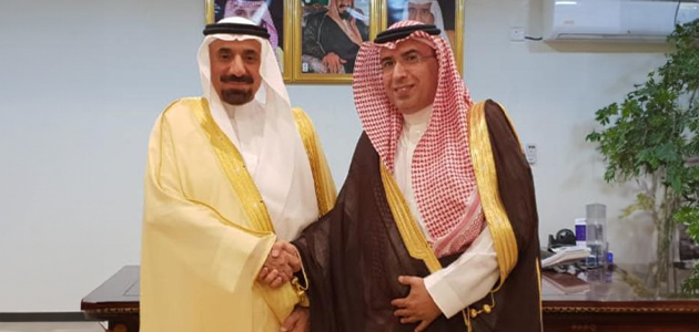 الأمير جلوي بن مساعد يستقبل عبدالمحسن الحماد العشري