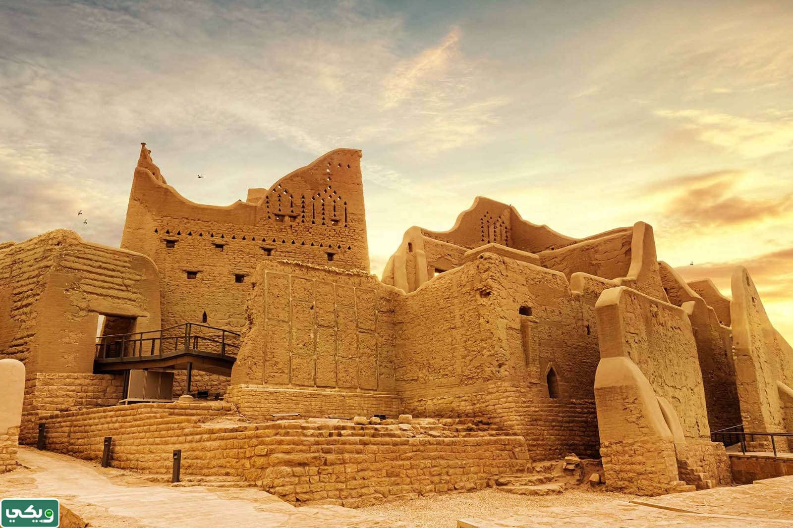 أشهر 10 معالم من اثار وطني المملكة العربية السعودية
