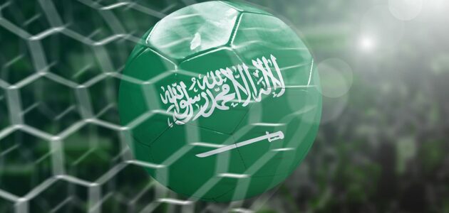 أخر أخبار الرياضة السعودية والعالمية: كرة القدم والسلة في الصدارة