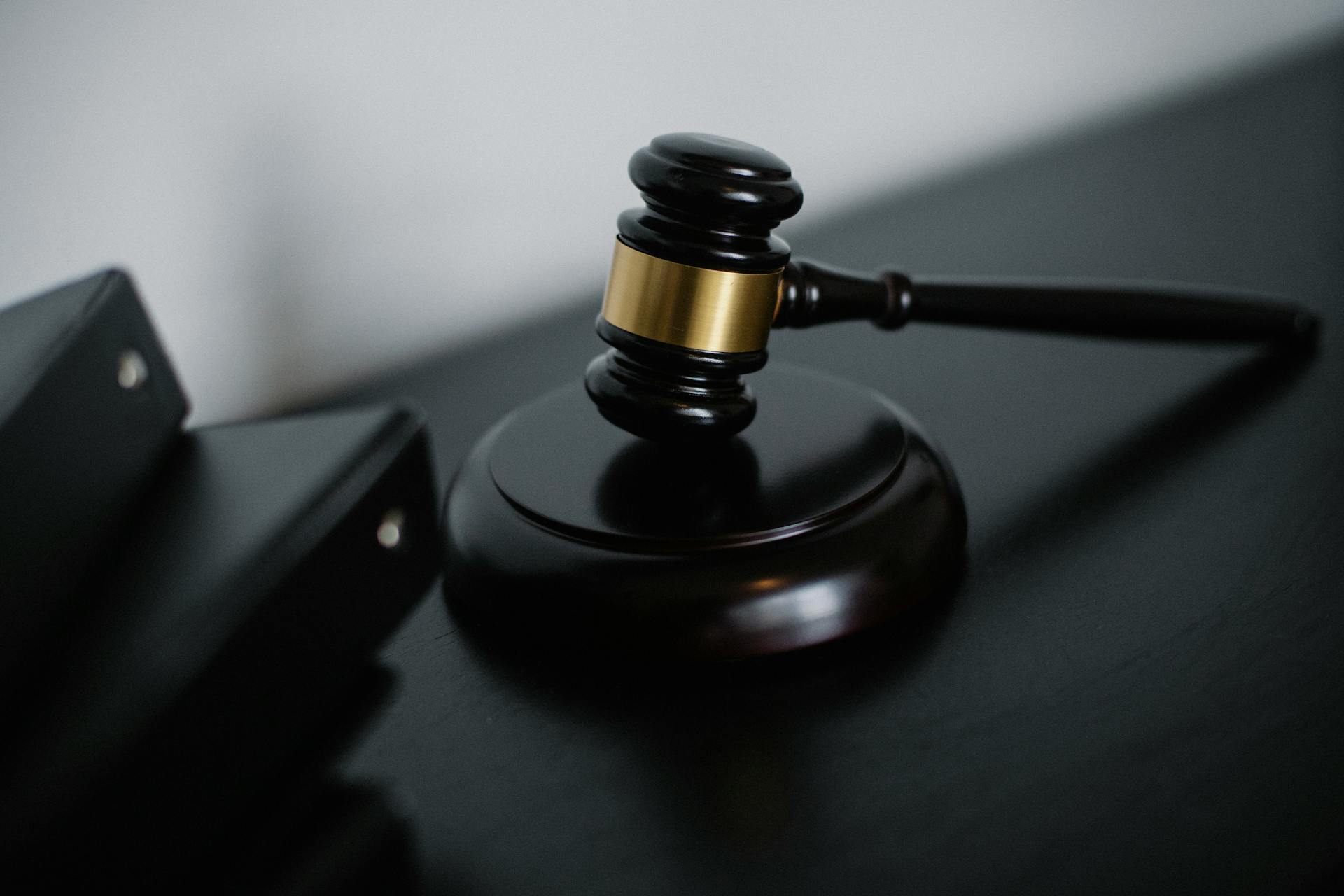 لماذا يعتبر بيع سيارتك في المزاد أفضل من المعارض التقليدية؟